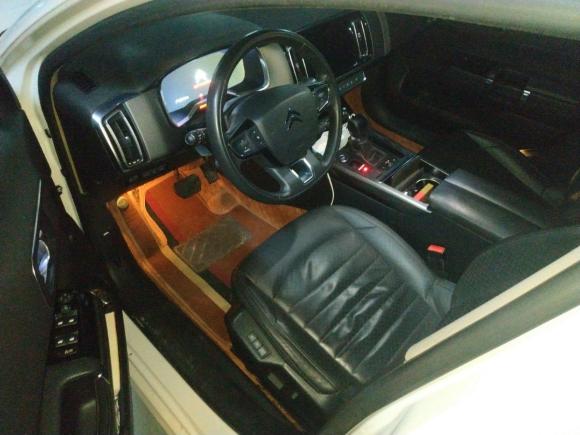 [义乌·浙G] 二手雪铁龙雪铁龙C62017款 380THP 尊贵型