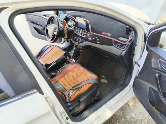 [杭州·贵J] 二手宝骏宝骏3102016款 1.2L 手动豪华型