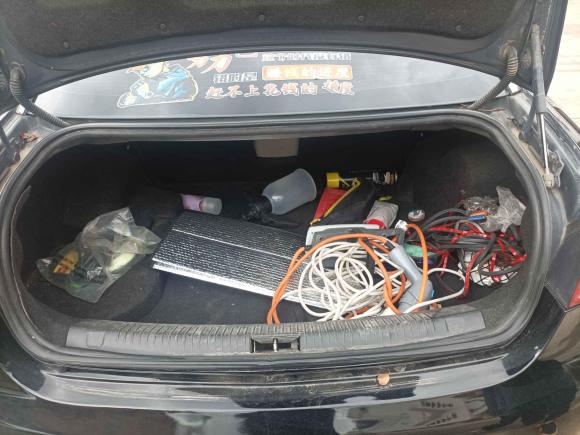 [义乌·贵H] 二手荣威荣威e5502016款 尊享版