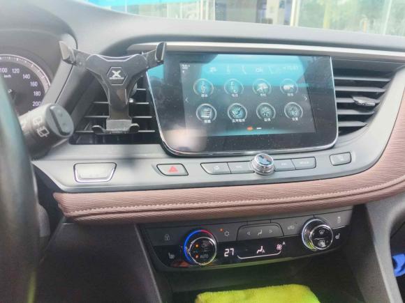 [上海·沪A] 二手别克别克GL62018款 18T 6座尊贵型