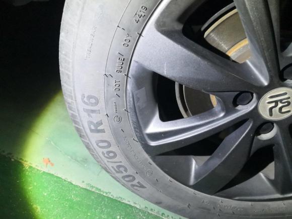 [无锡·苏B] 二手比亚迪元新能源2018款 EV360 智联悦酷型