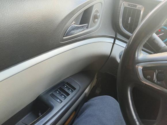 [北京·京A] 二手别克别克GL82011款 3.0L GT豪华商务豪雅版