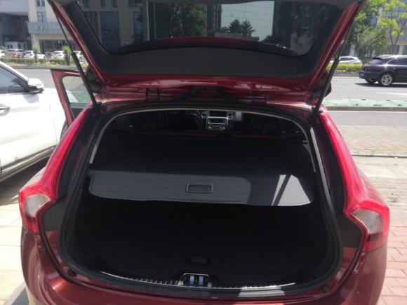 [上海·沪C] 二手沃尔沃沃尔沃V602015款 T5 智雅版