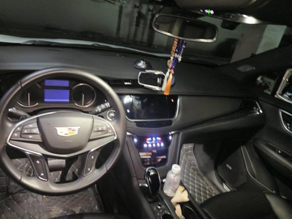 [南京·苏A] 二手凯迪拉克凯迪拉克XT52022款 2.0T 两驱风尚型