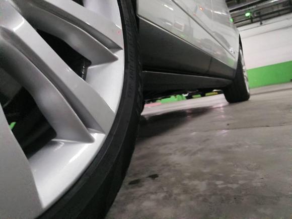 [青岛·鲁B] 二手路虎揽胜2016款 3.0 SC V6 Vogue SE 创世加长版