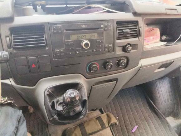 [义乌·浙G] 二手福特新世代全顺2009款 2.4T柴油多功能型短轴中顶Duratorq