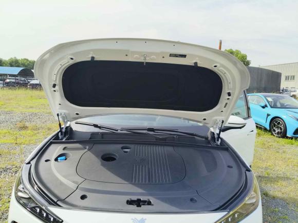 [上海·无P] 二手哪吒汽车哪吒L2024款 310 闪充红衣版