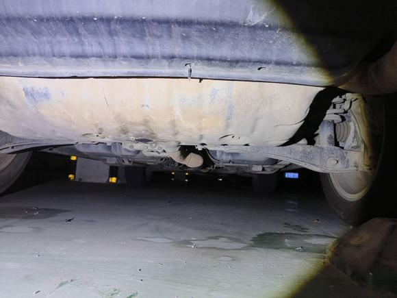 [成都·川A] 二手Jeep自由客2011款 2.4 运动版