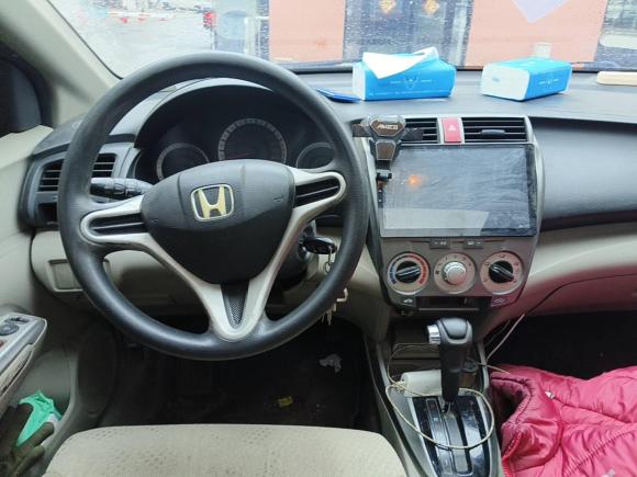 [青岛·鲁U] 二手本田锋范经典2008款 1.5L 自动精英版