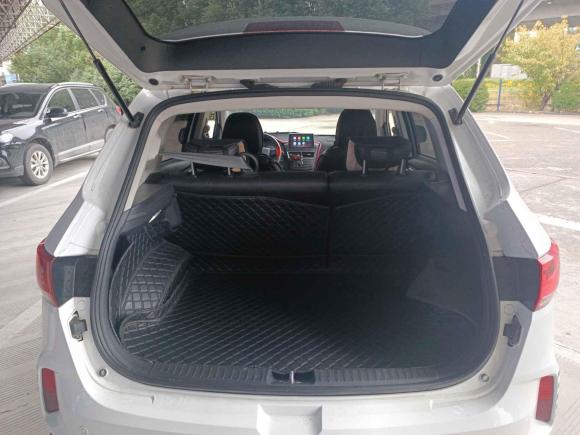 [苏州·闽D] 二手奔腾奔腾X402017款 1.6L 自动豪华型