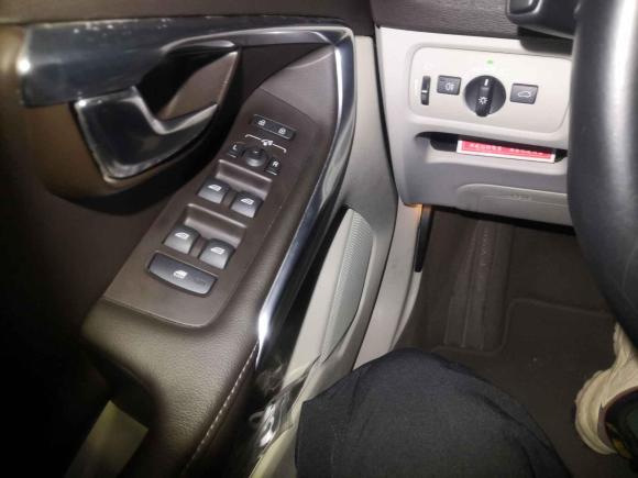 [成都·川A] 二手沃尔沃沃尔沃V402014款 2.0T 智雅版