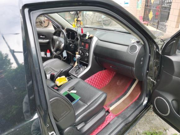 [上海·沪D] 二手铃木超级维特拉2011款 2.4 AT JX-EH 3门版