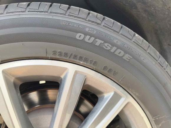 [上海·沪C] 二手上汽大通MAXUS大通G102018款 PLUS 2.0T 自动旗舰版