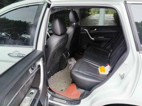 [芜湖·皖B] 二手哈弗哈弗H62017款 蓝标 运动版 1.5T 手动两驱精英型