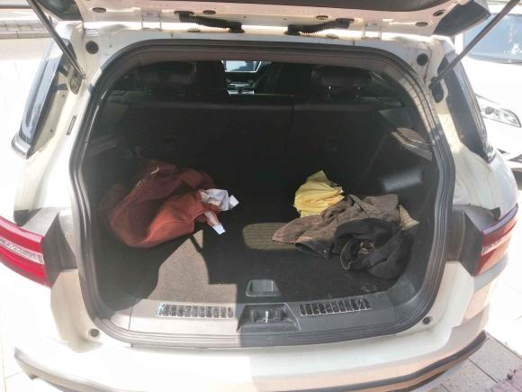 [无锡·皖P] 二手陆风陆风X72018款 劲越 1.5T 全景尊贵型