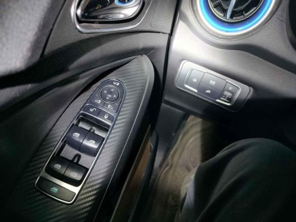 [广州·粤A] 二手比亚迪元新能源2019款 EV360 智联领享型