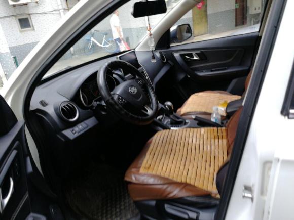 [南京·苏L] 二手奔腾奔腾X402017款 1.6L 自动尊享型