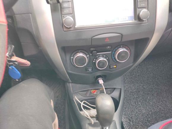 [上海·桂K] 二手日产骊威2013款 1.6XL CVT豪华版