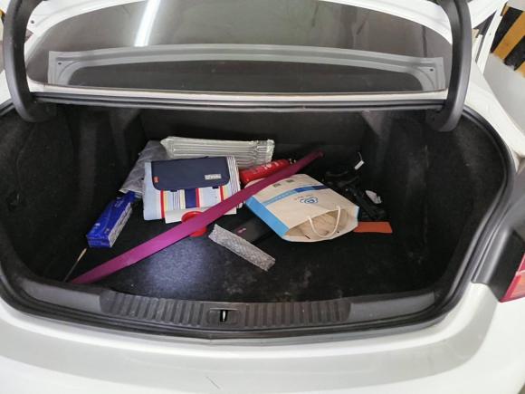 [成都·川A] 二手别克威朗2017款 三厢 15S 自动进取型