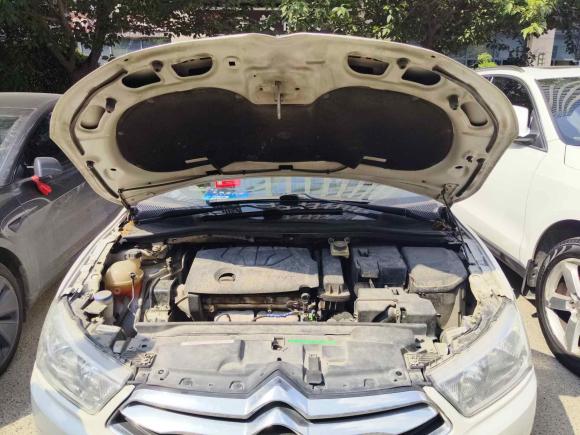 [西安·陕A] 二手雪铁龙世嘉2016款 经典 三厢 1.6L 自动品尚型