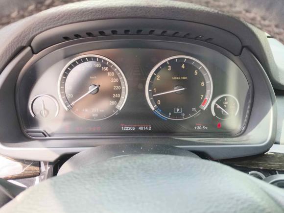 [南京·苏A] 二手宝马宝马X52014款 xDrive35i 豪华型