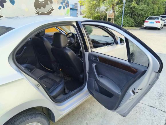 [上海·沪C] 二手大众桑塔纳2013款 1.6L 手动豪华版