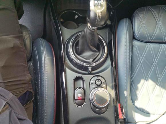 [深圳·粤B] 二手MINIMINI CLUBMAN2016款 改款 2.0T COOPER S 鉴赏家版