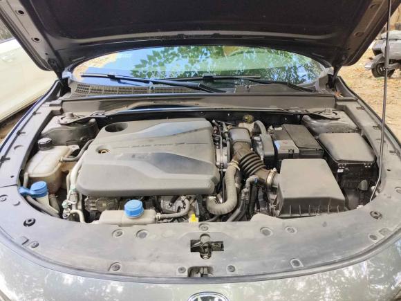 [武汉·鄂W] 二手长安长安UNI-V2022款 1.5T 运动版