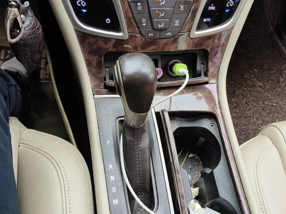 [武汉·鄂A] 二手别克君越2013款 2.4L SIDI领先舒适型