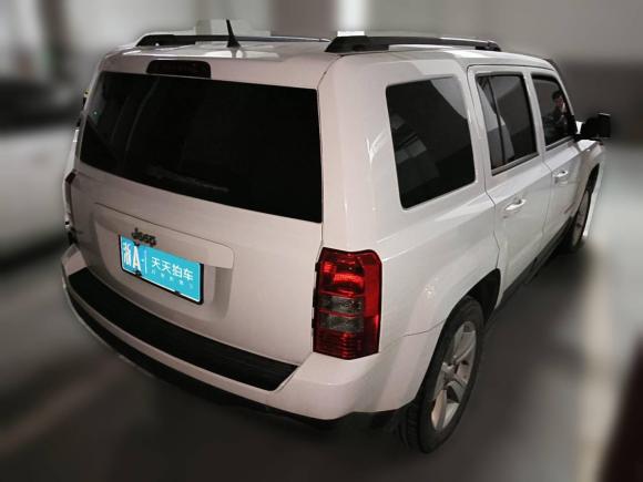 [杭州·浙A] 二手Jeep自由客2014款 2.4L 运动版