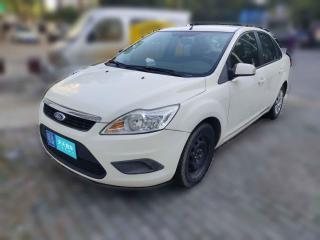 福特福克斯2012款三厢经典1.8L自动基本型