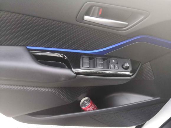 [青岛·鲁B] 二手丰田丰田C-HR2021款 双擎 2.0L E-CVT豪华版