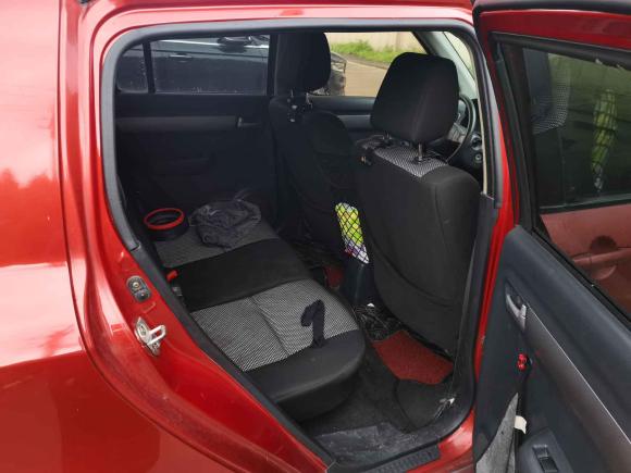 [温州·浙C] 二手铃木雨燕2009款 1.5L 自动双色炫锐版