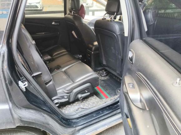 [广州·粤R] 二手道奇酷威2014款 2.4L 两驱旅行版