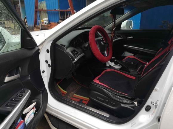 [无锡·苏B] 二手本田歌诗图2012款 2.4L 豪华版