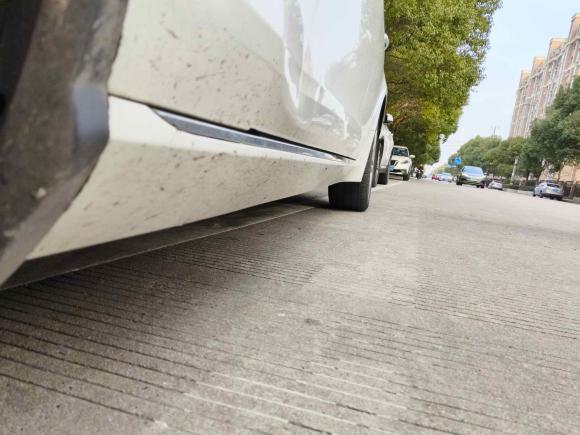 [南通·苏F] 二手捷豹捷豹XEL2018款 2.0T 200PS 尊享版