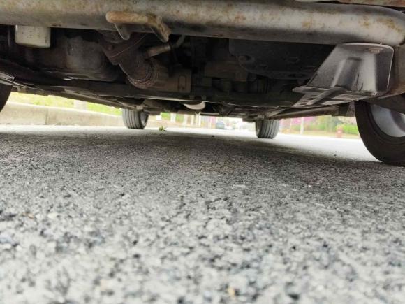 [上海·沪C] 二手长安悦翔V72015款 1.6L 自动乐趣型 国V