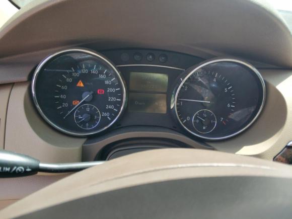 [济南·鲁B] 二手奔驰奔驰R级2006款 R 500 4MATIC