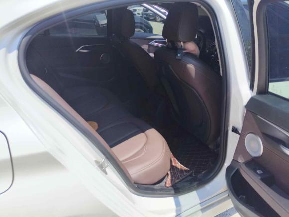 [济南·鲁A] 二手宝马宝马1系2021款 改款 120i M运动曜夜版