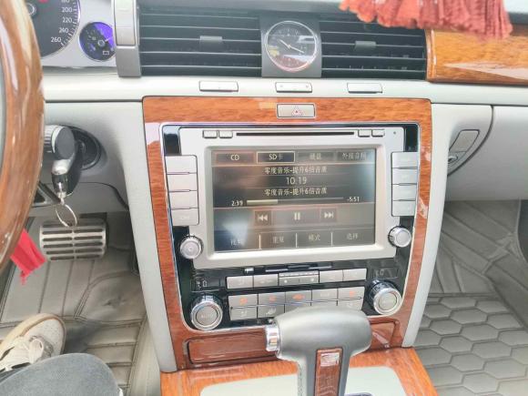 [成都·川A] 二手大众辉腾2011款 3.6L V6 5座加长商务版