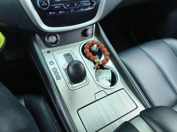 [上海·鄂B] 二手日产楼兰2015款 2.5L XE 两驱精英版