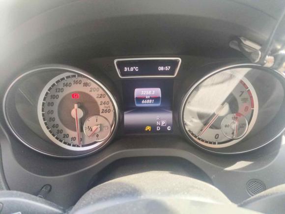 [西安·陕A] 二手奔驰奔驰GLA2016款 GLA 220 4MATIC 时尚型