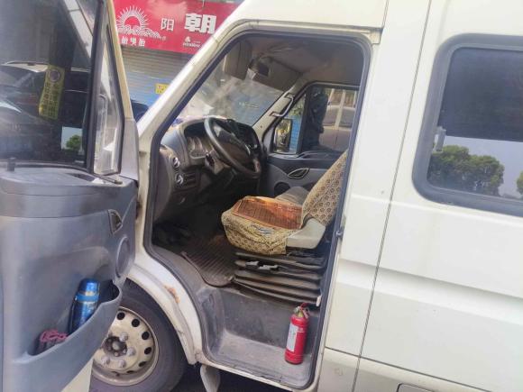 [杭州·浙A] 二手依维柯依维柯褒迪2012款 2.5T-A32 基本型