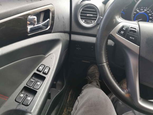 [金华·浙H] 二手长安逸动XT2013款 1.6L 手动俊酷型 国IV