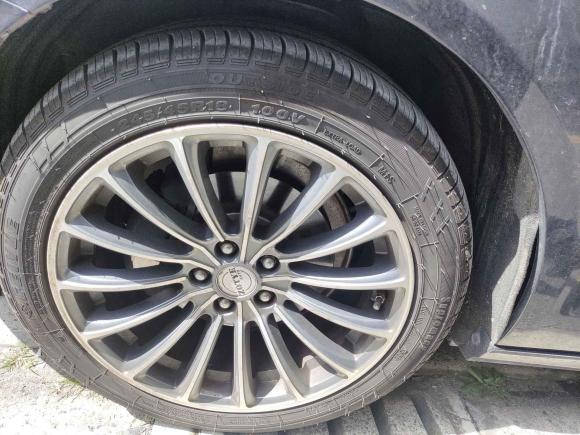 [上海·皖S] 二手众泰众泰Z7002016款 1.8T DCT豪华型