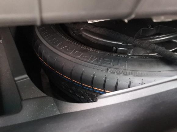 [西安·陕U] 二手凯迪拉克凯迪拉克XT62021款 2.0T 六座两驱豪华型