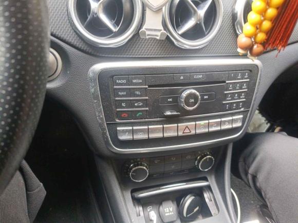 [上海·沪A] 二手奔驰奔驰GLA2017款 GLA 220 4MATIC 时尚型