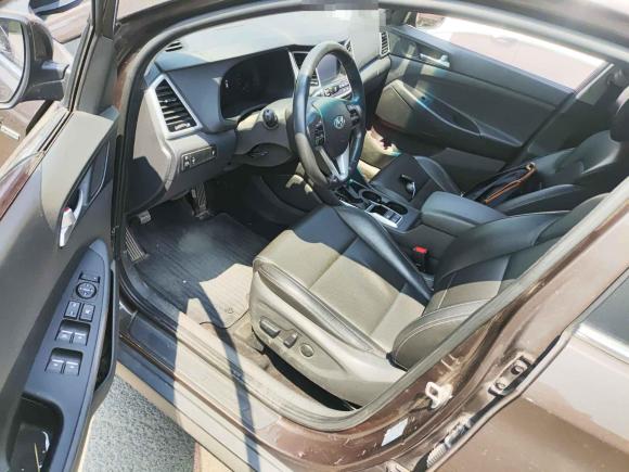 [济南·鲁A] 二手现代途胜2018款 1.6T 双离合两驱15周年特别版