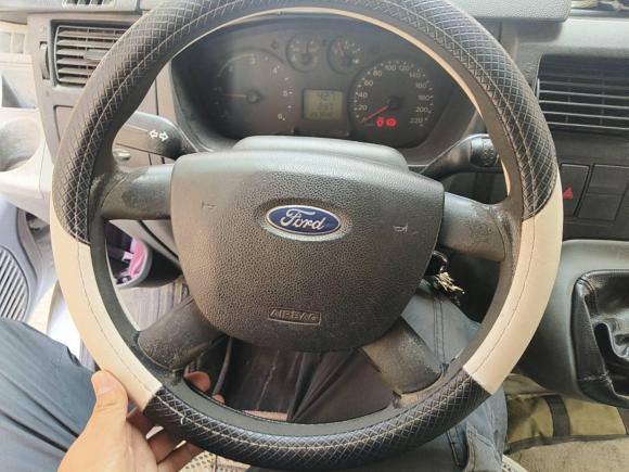 [义乌·浙G] 二手福特新世代全顺2009款 2.4T柴油多功能型短轴中顶Duratorq