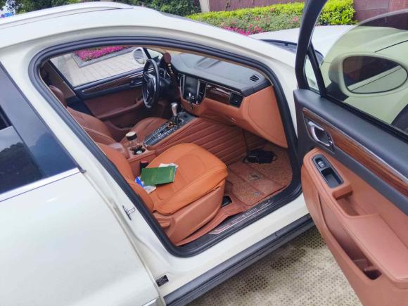 [杭州·浙B] 二手众泰众泰SR92017款 2.0T 自动极致之路版